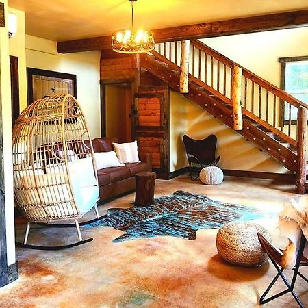 Waterfront Houston Hide Out In A Magical Forest Waller Ngoại thất bức ảnh